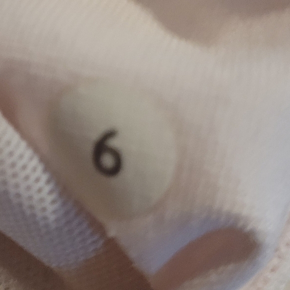 Lululemon Race Back Tank Top Women's Size 6 Soft Comfy Yoga - Picture 6 of 12